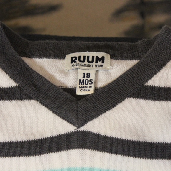 White Stripped Sweater - Picture 2 of 3